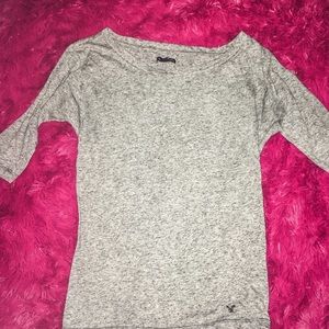 Grey quarter-sleeved Shirt. Extremely comfortable!